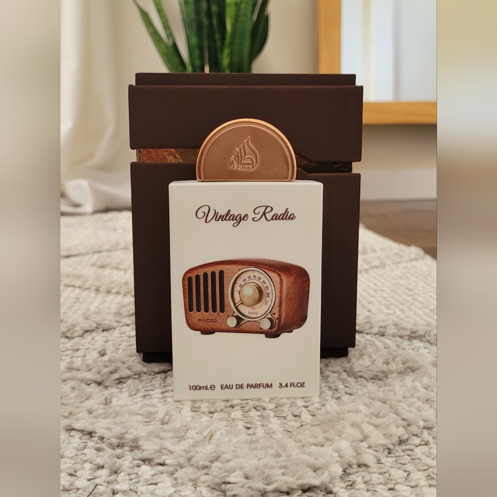 **SOLD** Lattafa Vintage Radio